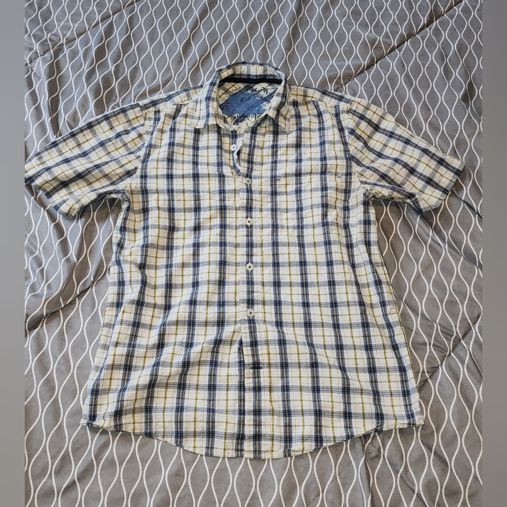 Sideout Button Up Shirt
